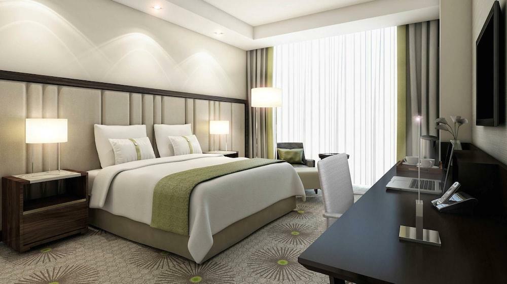 Makkah Al Aziziah Hotel 5*