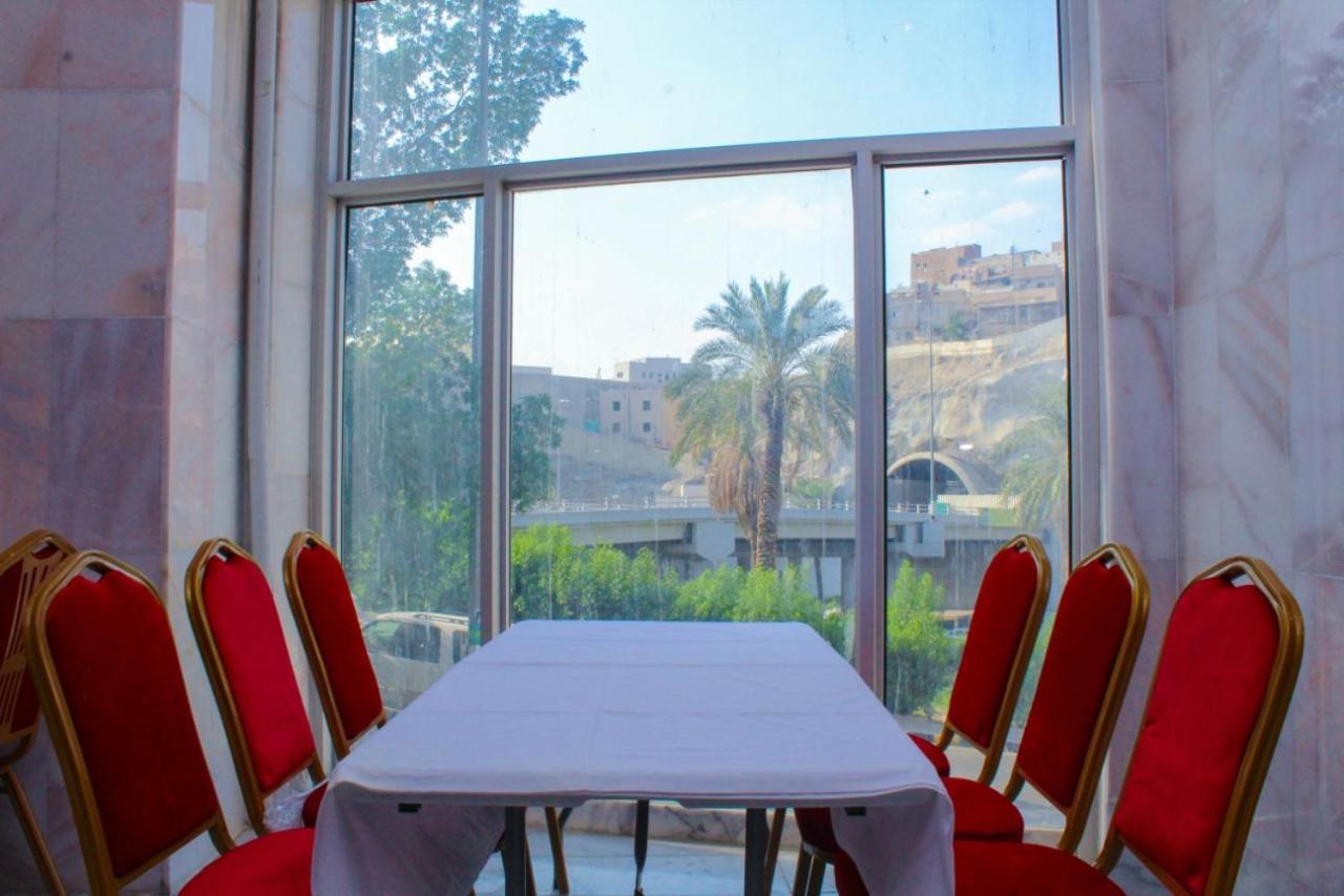 Dar Al Bayan Hotel 2*