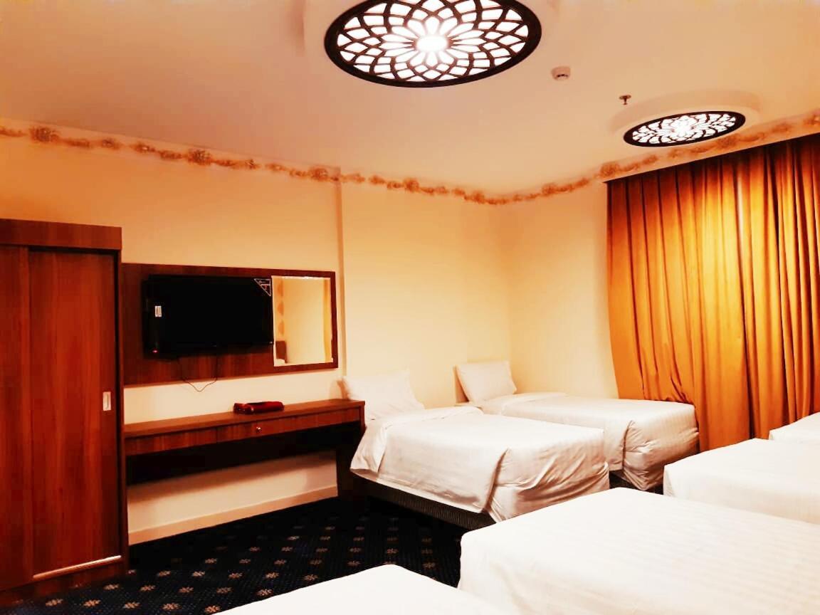 أنوار المشاعر 3*