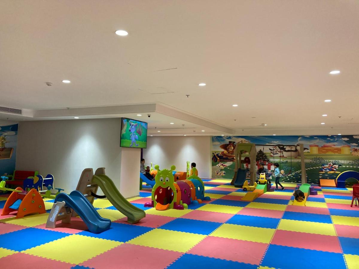 Midan & Al Aziziya Hotel