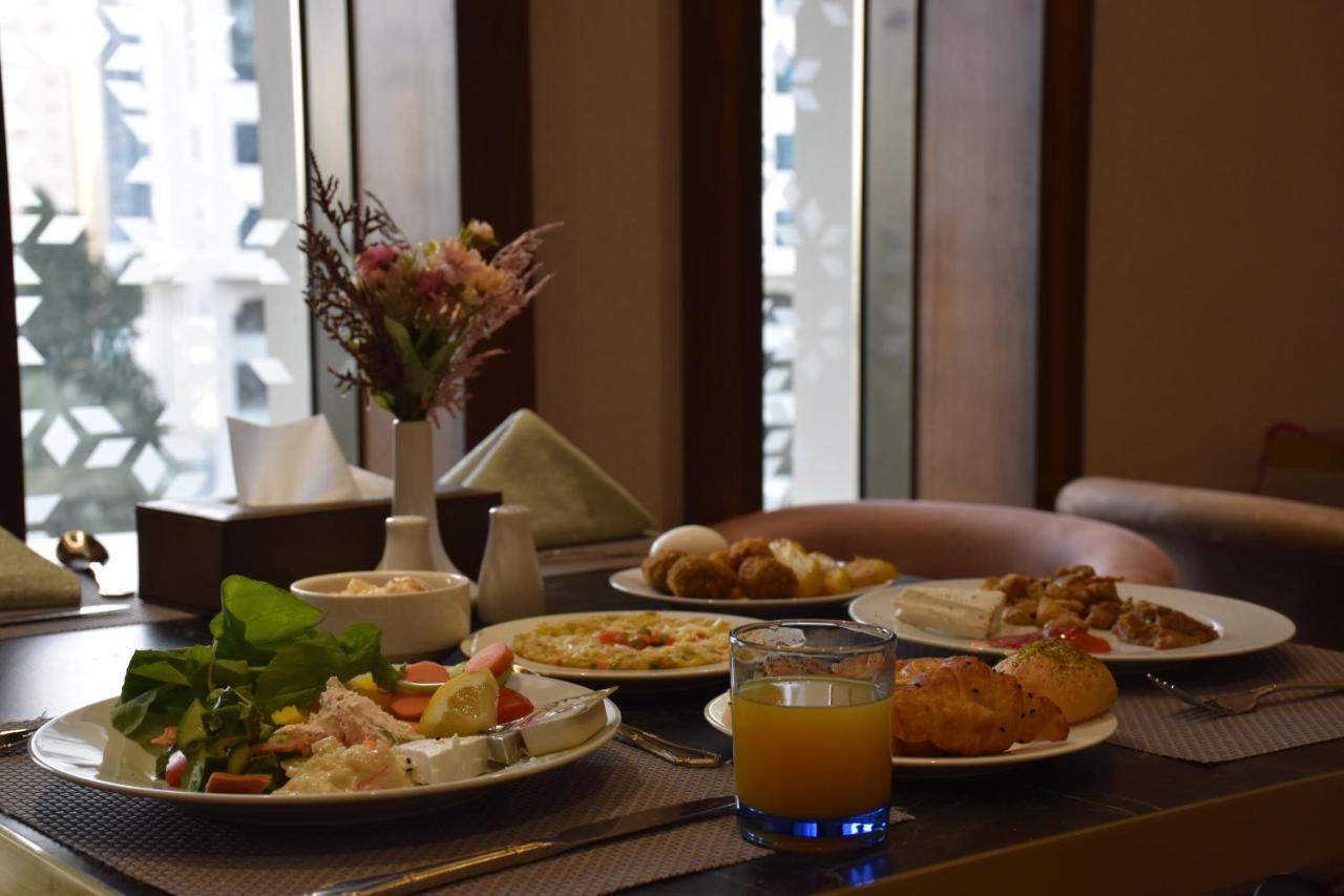 Hotel Midan & Al Aziziya 4*
