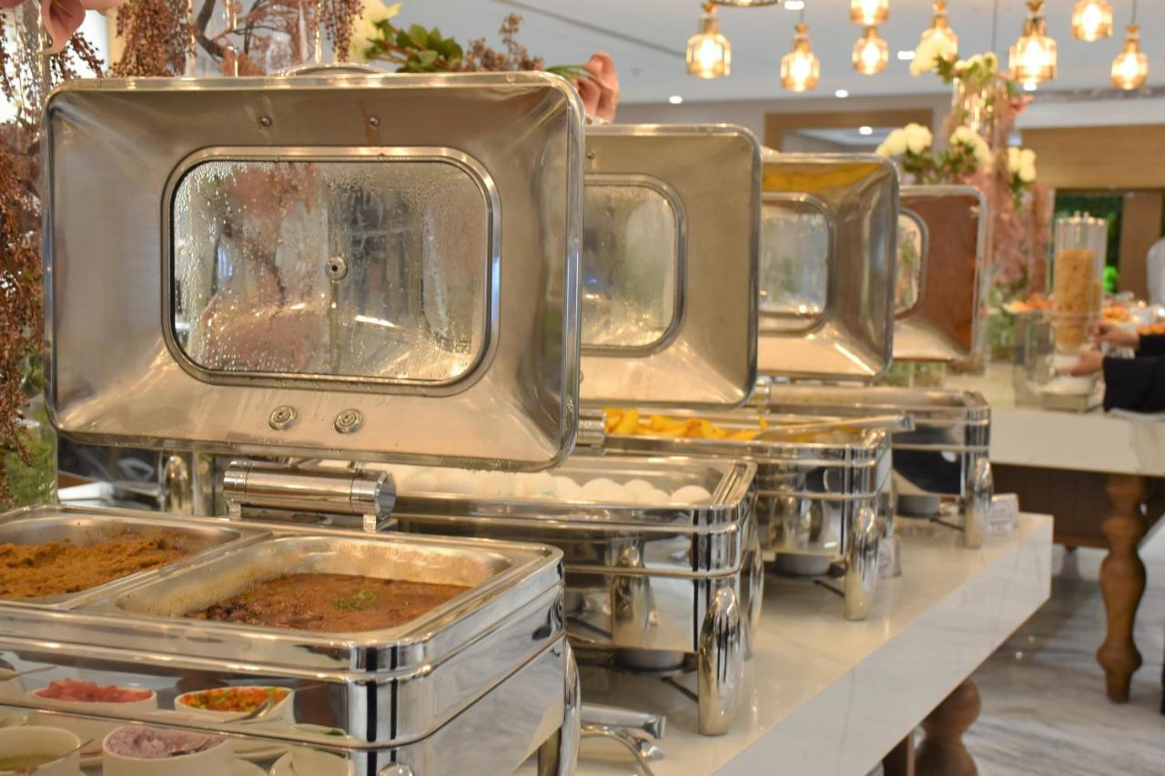 Midan & Al Aziziya Hotel 4*
