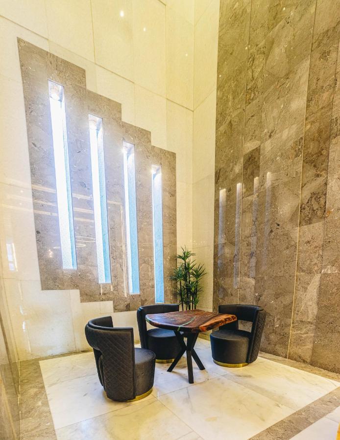 Hotel Emaar Legend