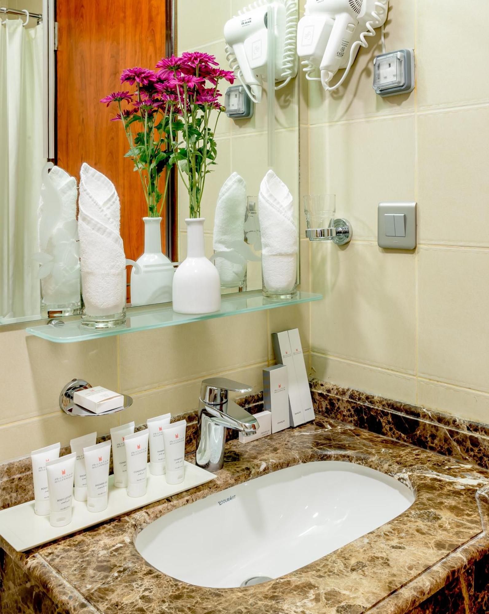 M Al Dana Makkah By Millennium Hotel 4*