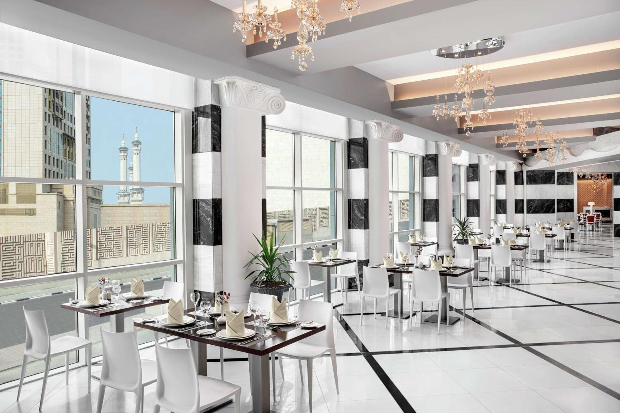 Doubletree By Hilton Jabal Omar Makkah Hotel 4*