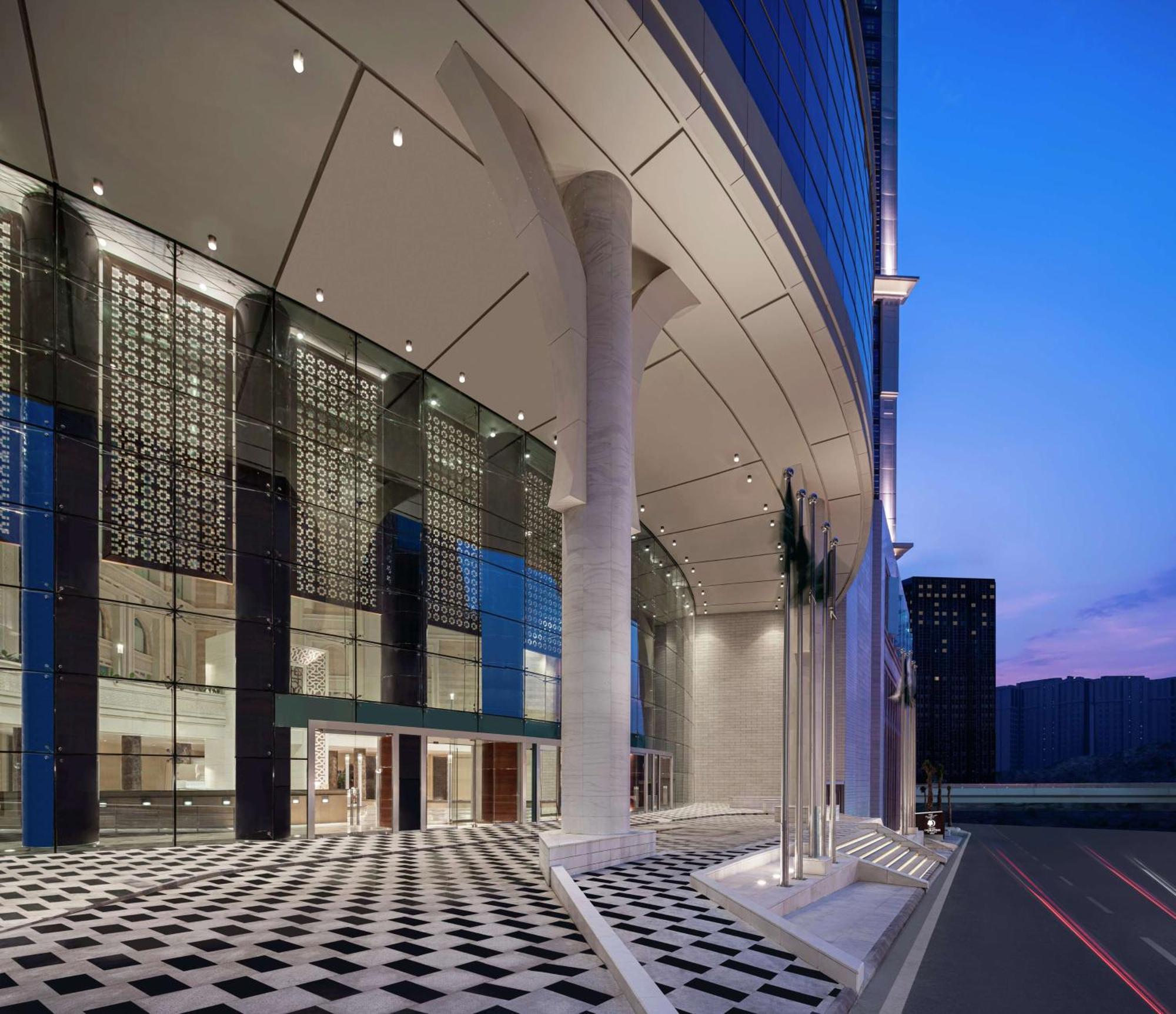 Doubletree By Hilton Jabal Omar Makkah Hotel 4*