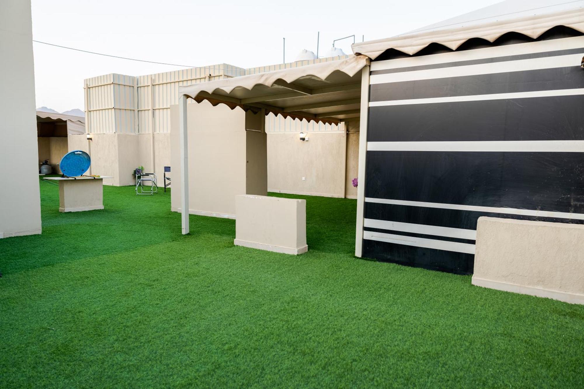 Lux Kaaba Rooftop Pool *