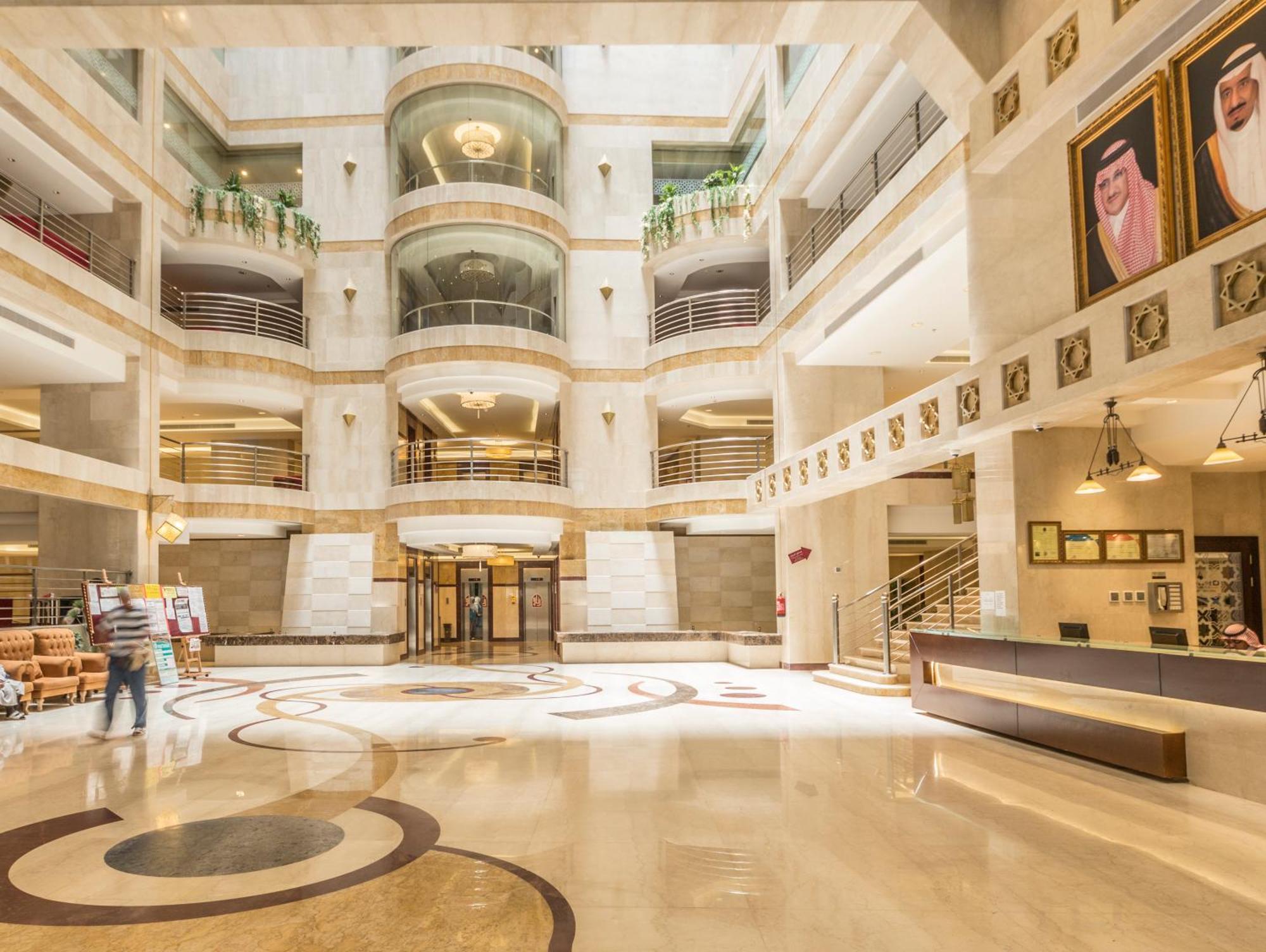Razana Al Rawdha Hotel 4*