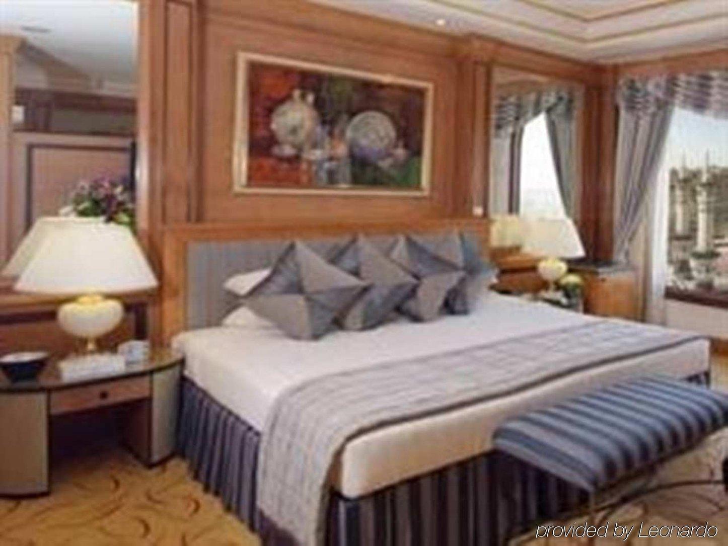 Makkah Hotel 5*