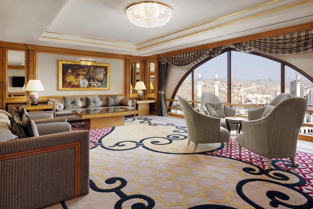 Makkah Hotel 5*