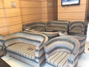 Al Maqam Housing Center Hotel 3*