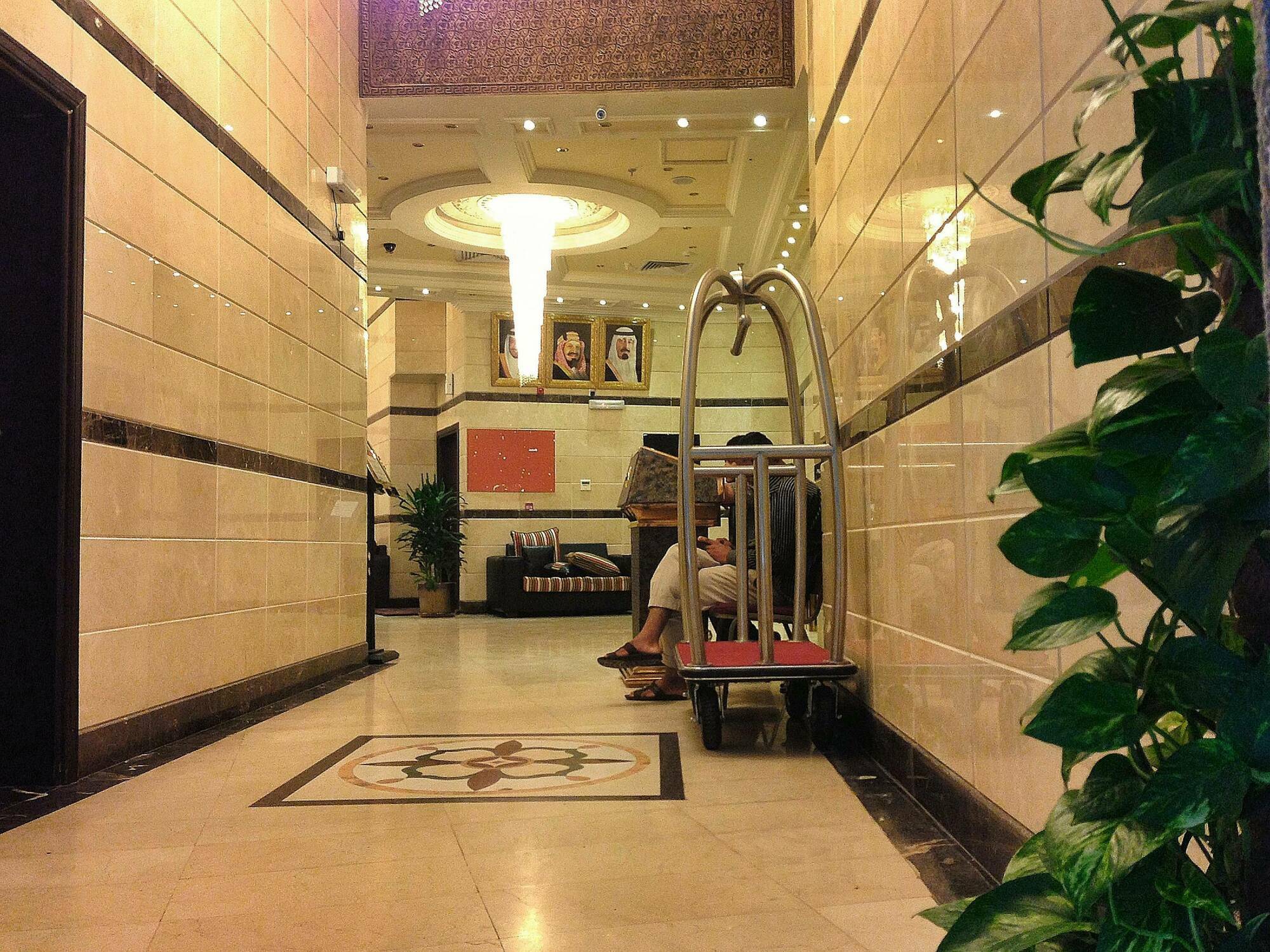 Hotel Qasr Al Azizia Mecca